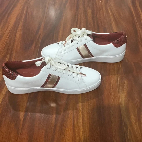 MICHAEL Michael Kors Irving Side-Striped Sneakers size 9 NWOB - Picture 6 of 11